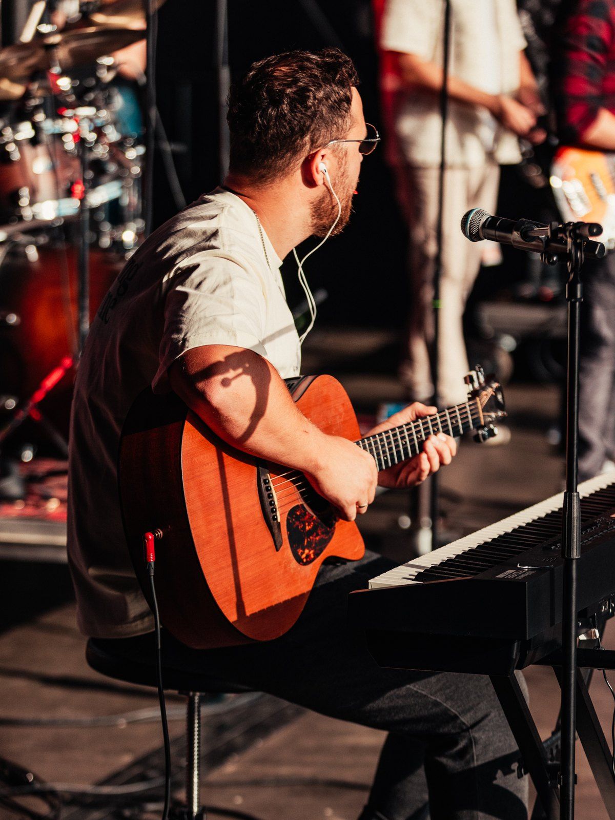 Fabian – Akustikgitarre & Keys
